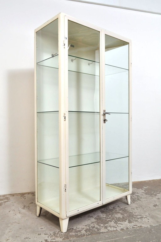 Vintage apothecary cabinet / display cabinet, 1968
