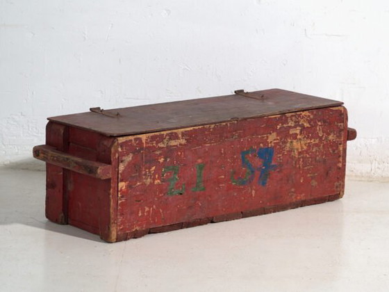Malle rustique ancienne peinte en rouge – Europe Centrale, circa 1880 – Armoires de rangement, Rustic (photo 6 of 40)