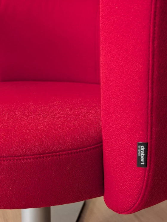 Image 1 of Hotspot fauteuil by Drabert.  Draaibare rugleuning/perfecte werk en relaxed stoel