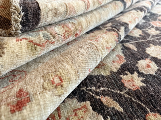 Image 1 of Grande tappeto annodato a mano in un tranquillo stile Ziegler