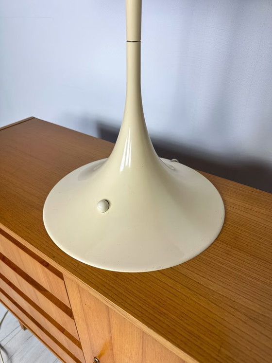 Image 1 of Lampada da tavolo vintage Panthella di Verner Panthon per Louis Poulsen anni '70