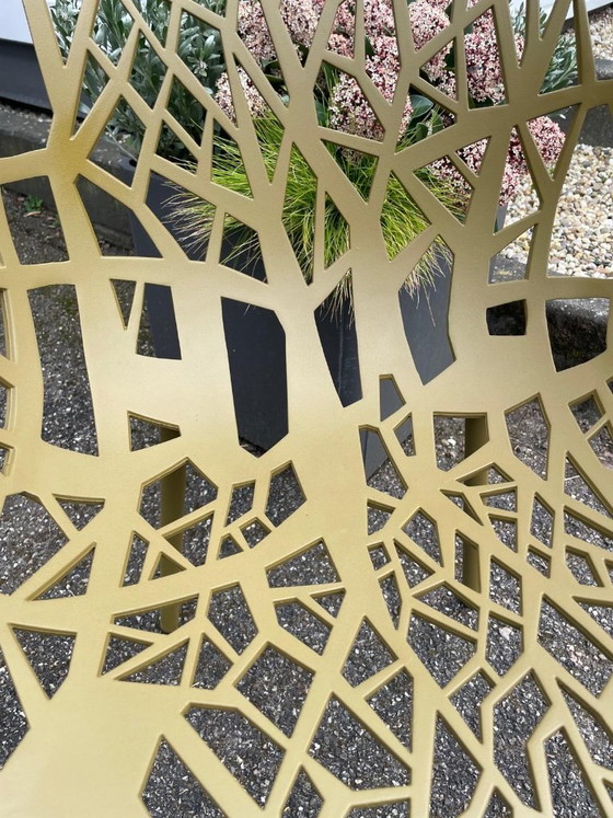 Image 1 of Nuove sedie da esterno Fast Forest. Verniciate a spruzzo color oro con vernice per esterni.