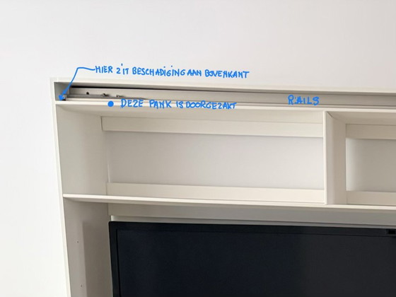 Image 1 of Fraaie B&B Italia wandkast/TV-kast/boekenkast in wit/terra 400x166cm