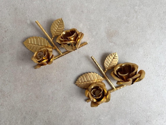 2x Italiaanse Vintage Vergulde Rozen Kandelaars - Hollywood Regency – Kandelaars en kaarsen, Gold, Metal (photo 9 of 10)