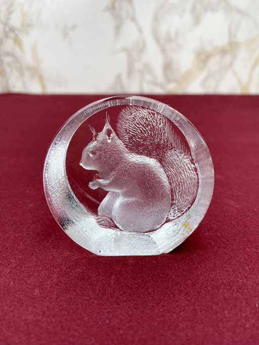 Swedish Mats Jonasson Lead Crystal Squirrel Sculpture / Small Paperweight With Label And Signature / Vintage Art & Collectibles