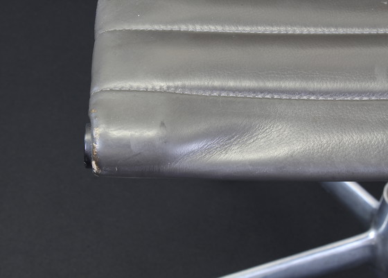 Image 1 of Ea117 Office Chairs Icf Charles & Ray Eames Seats