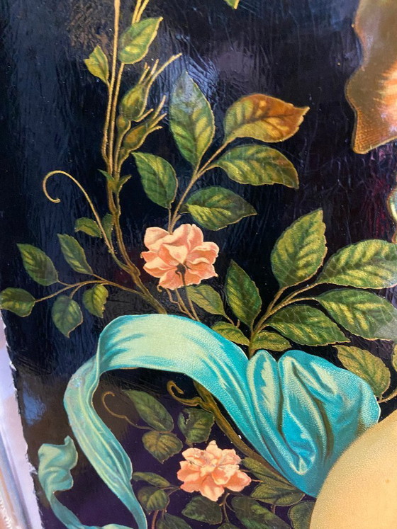 Image 1 of Estampe Lithographie Polychrome Avec Réhaut Doré Putto Chérubin Ange Papillon