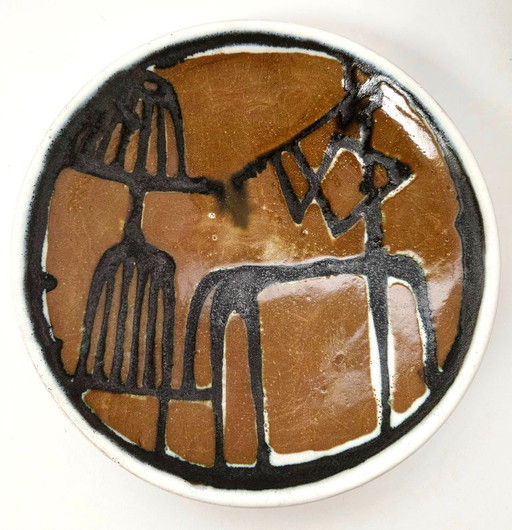 RARE! Vintage brutalist rough glazed mid-century wall plate. Made by Zsuzsa GYÖRGYEY (1931-2006)