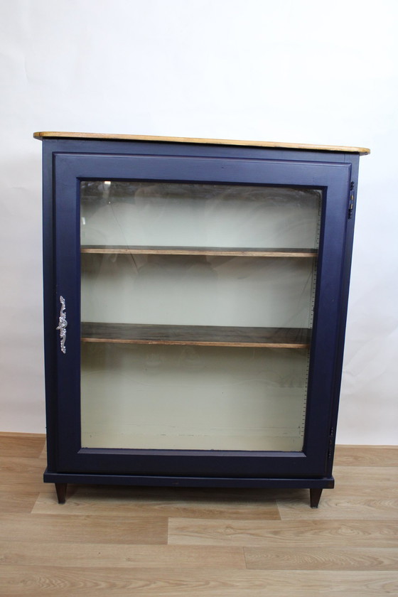 Image 1 of Page 1 of 9 Bibliotheque basse vitree