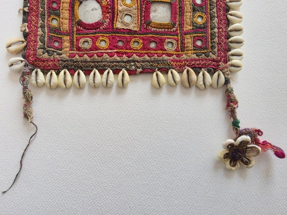 Gala ceremonial bordada Banjara de la India – Objetos decorativos, Cotton (photo 5 of 10)