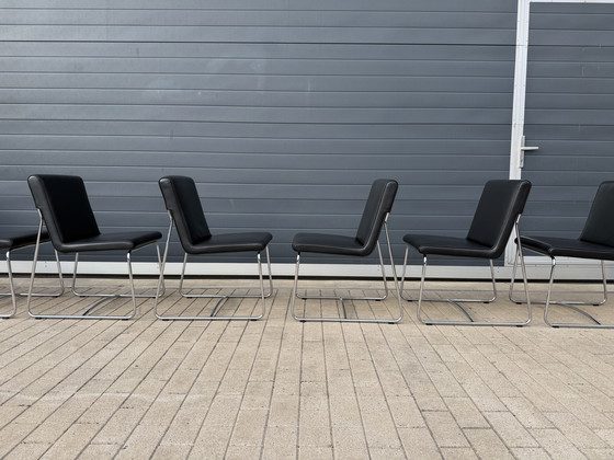 Image 1 of 8x Leolux dining chairs Black leather in MINT CONDITION!!