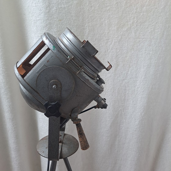 Image 1 of Lampe de théâtre vintage industrielle Cremer sur trépied - Paris