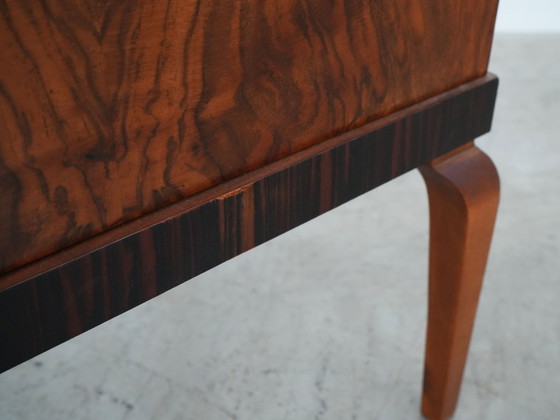 Image 1 of Armoire en noyer, design danois, années 1960, production : Danemark