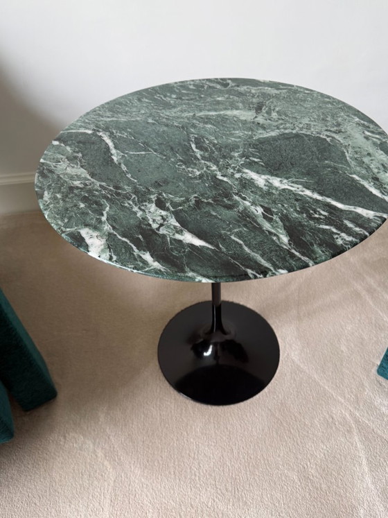 Image 1 of Knoll Saarinen table ronde marbre verdi alpi