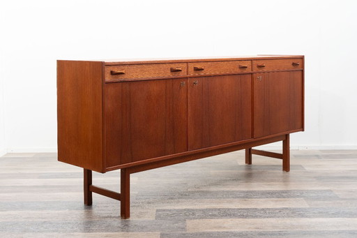 Buffet des années 60 en teck. Fabricant Ulferts, Tibro Sweden, restauré