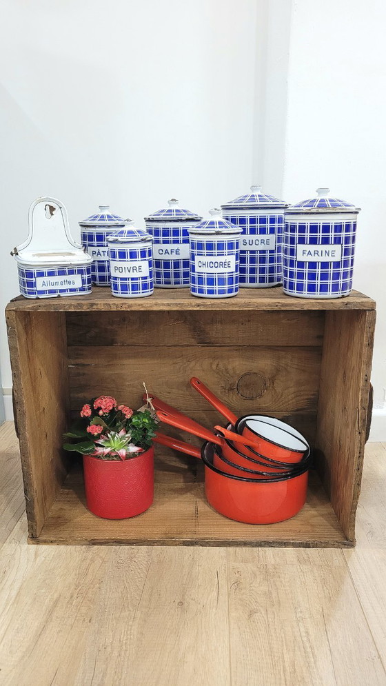 Image 1 of Enamelled metal pots