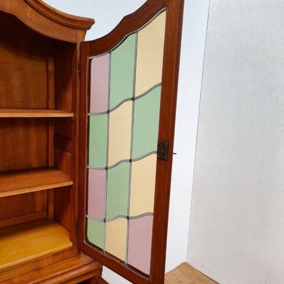 Image 1 of Mobiletto vintage in stile country Queen Anne, vetrina, credenza, mobile per porcellane