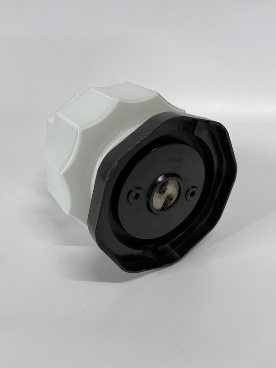 Image 1 of Lampada da soffitto vintage Skyscraper in vetro opalino bianco con attacco in bachelite