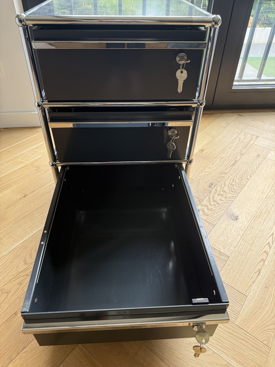 Image 1 of USM Haller Rollcontainer (3 Drawer)