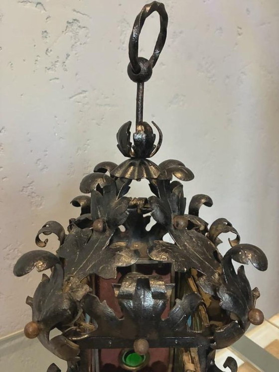 Lampada a sospensione gotica francese in ferro battuto, Vetro cattedrale al piombo (XIX secolo) (foto 4 di 8)