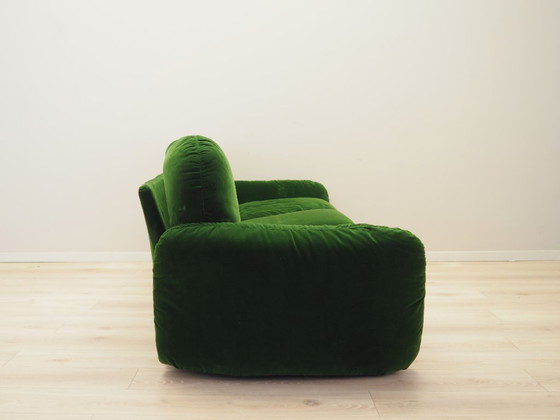 Image 1 of Sofá de terciopelo verde, diseño italiano, años 70, fabricante: Busnelli, diseñador: Arrigo Arrigoni
