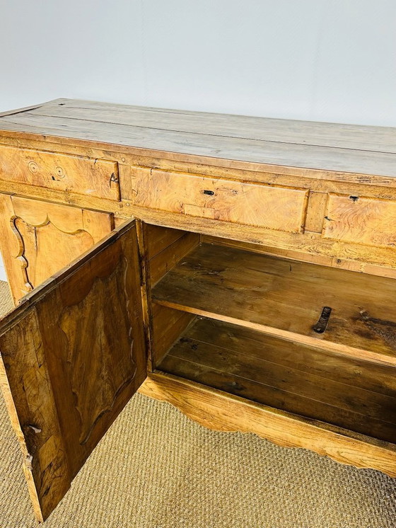 Image 1 of Buffet provinciale in noce, 1800