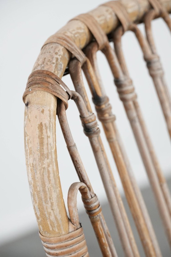 Image 1 of Sillón de ratán de diseño holandés de los años 50 con respaldo alto.