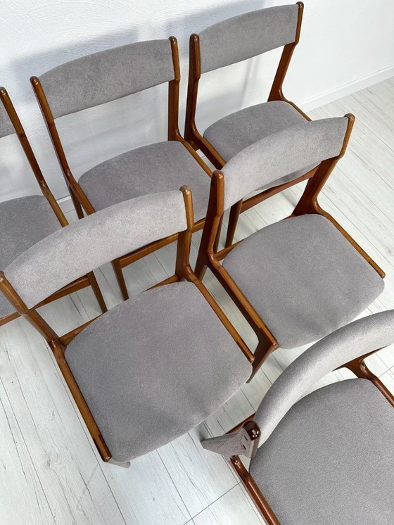 Image 1 of Set van 6 vintage Deense teakhouten eetkamerstoelen van Erik Buch jaren 60