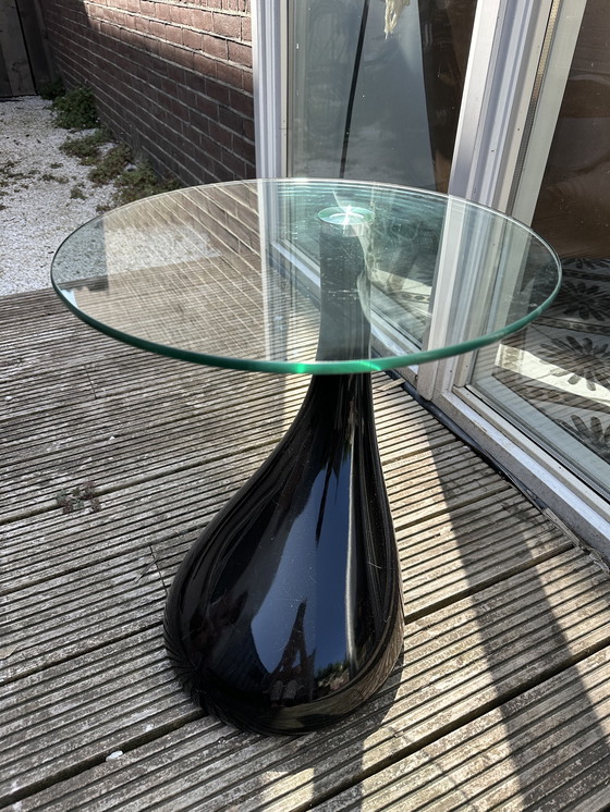 Image 1 of Table design en forme de goutte