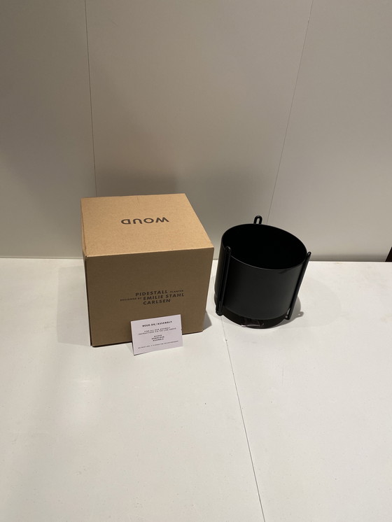 Image 1 of Jardinera Forest Pidestall