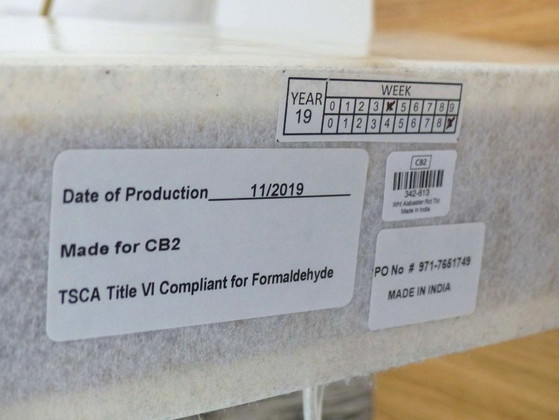 Image 1 of Paar rechteckige Designer-Tischleuchten von CB2 in Naturweiß, Alabaster und Leinen