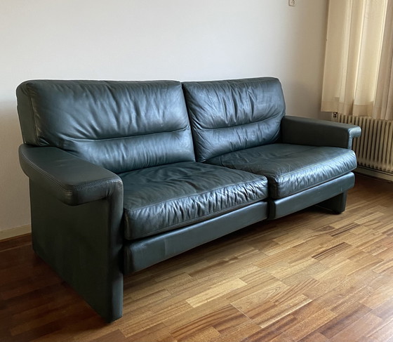 Image 1 of New Sity green leather three-seater sofa