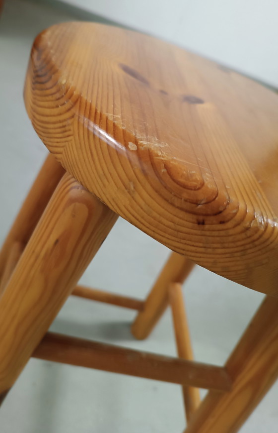 Image 1 of Sgabello vintage in legno massello di pino