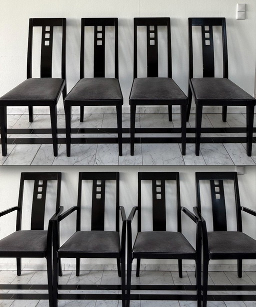 8 Thonet Stühle 676
