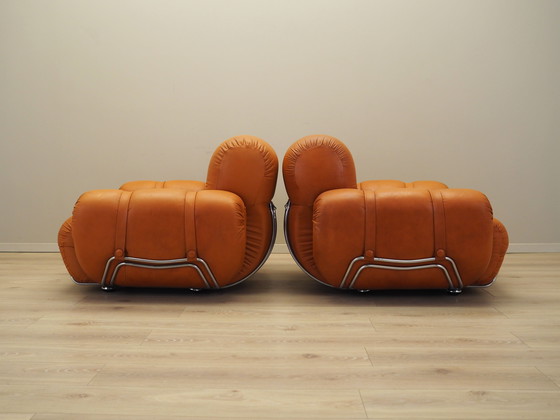 Image 1 of Ensemble de fauteuils orange, design de l'âge de l'espace, années 1960, production : Italie
