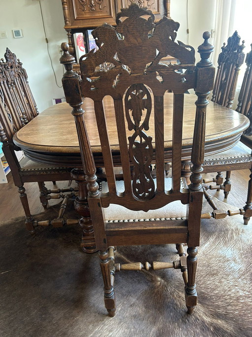 Historische eethoek uit 1885/1900 massief hout gesneden 