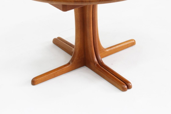 Image 1 of Table de salle à manger ronde extensible vintage danoise en teck massif XL