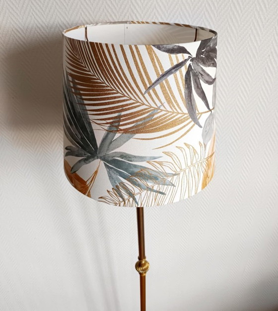 Image 1 of Staande lamp van goudkleurig metaal in Lodewijk XV-stijl