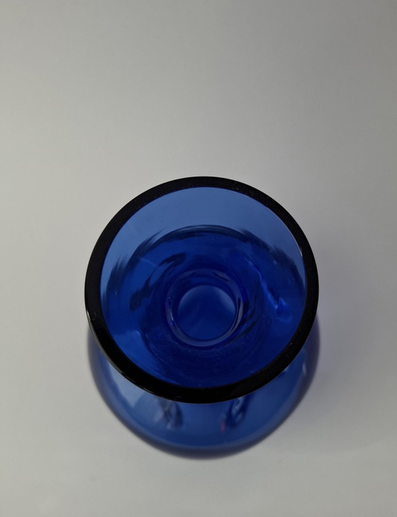 Image 1 of Vintage studio glass vase, cobalt blue – mouth-blown – organic shape – H 16 cm