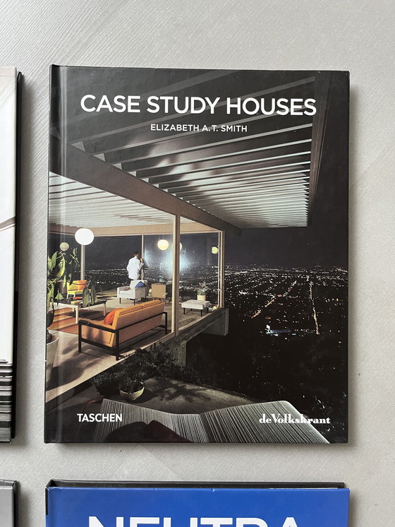 Image 1 of The Volkskrant world architects series Taschen
