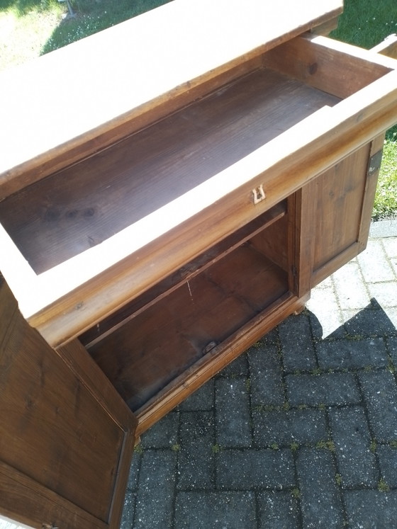 Image 1 of Magnifique meuble Biedermeier patiné