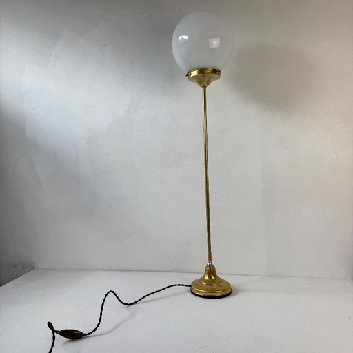 VINTAGE LARGE OPALINE TABLE LAMP