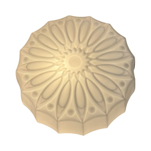 Art deco (style) - Ceiling mounted lamp with opaline glas - Czechoslovakia, ca. 1970’s - Mcm / Vintage - Satin / frosted glass