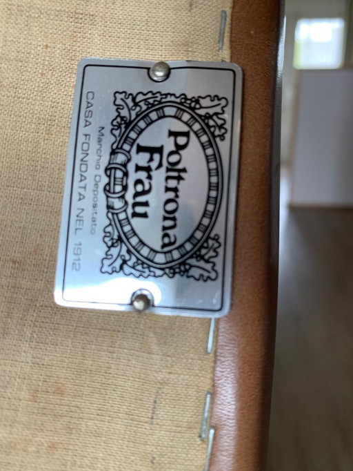 Poltrona Frau 3-seater sofa and 2 armchairs