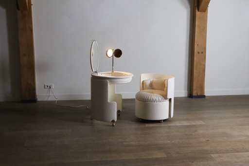Meuble-lavabo Dilly Dally avec lampe par Luigi Massoni pour Poltrona Frau, Italie 1968