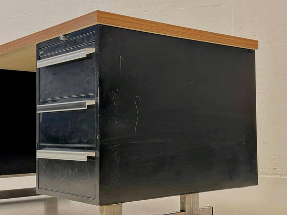 Image 1 of Bureau Bigla des années 1970