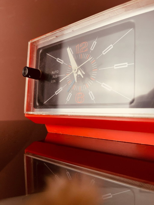 Vintage Quelle Universum FM/AM radio
