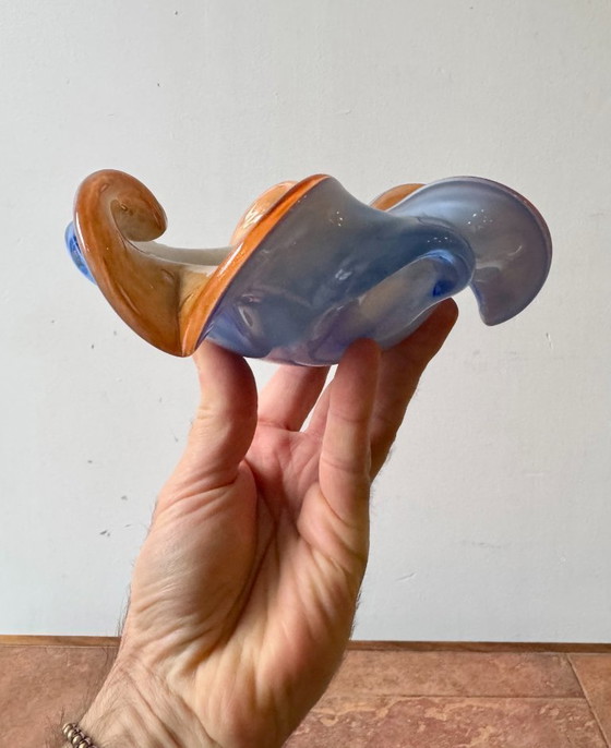 Image 1 of Ciotola in vetro blu vintage