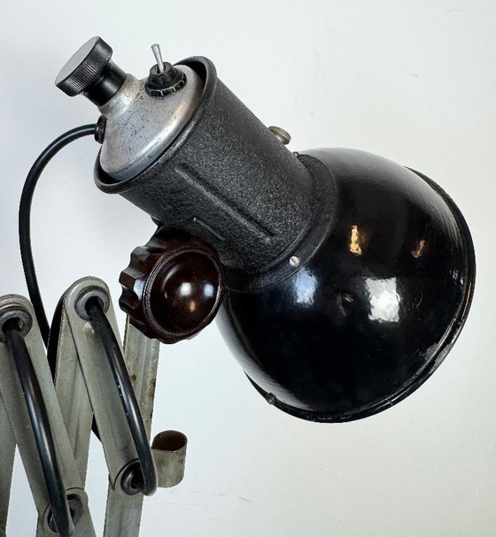 Image 1 of Industriële zwarte geëmailleerde schaarwandlamp, jaren 50