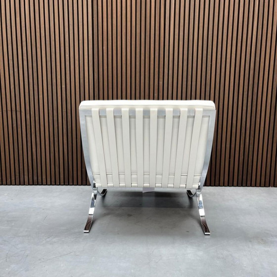 Image 1 of Knoll Barcelona chair classic - Bianco leather